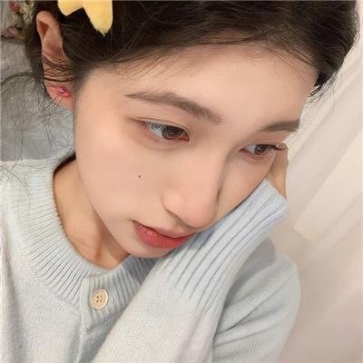 眼里余光都是你